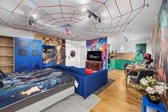 Gallery image 16 of 38