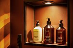 Gallery image 28 of 38