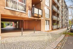 Gallery image 34 of 38