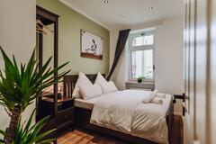 Gallery image 6 of 35