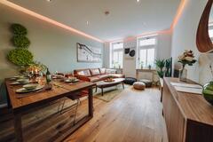 Gallery image 7 of 35