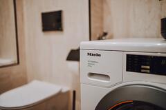 Gallery image 24 of 35