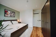 Gallery image 29 of 35