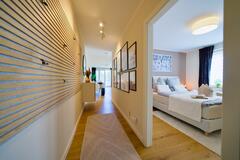 Gallery image 18 of 36