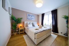 Gallery image 19 of 36