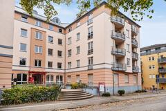 Gallery image 25 of 36