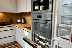 Gallery image 14 of 35