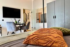 Gallery image 18 of 35