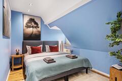 Gallery image 6 of 27