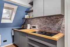 Gallery image 18 of 27