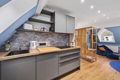 Gallery image 20 of 27